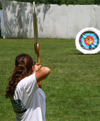 20080714007 A young archer finds her mark